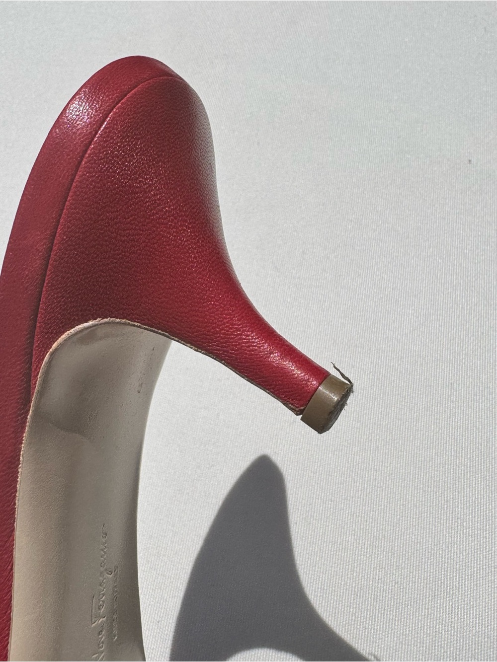 Salvatore Ferragamo Vara Bow Red Kitten Heel Sandals - Size 37 - Picture 9 of 11